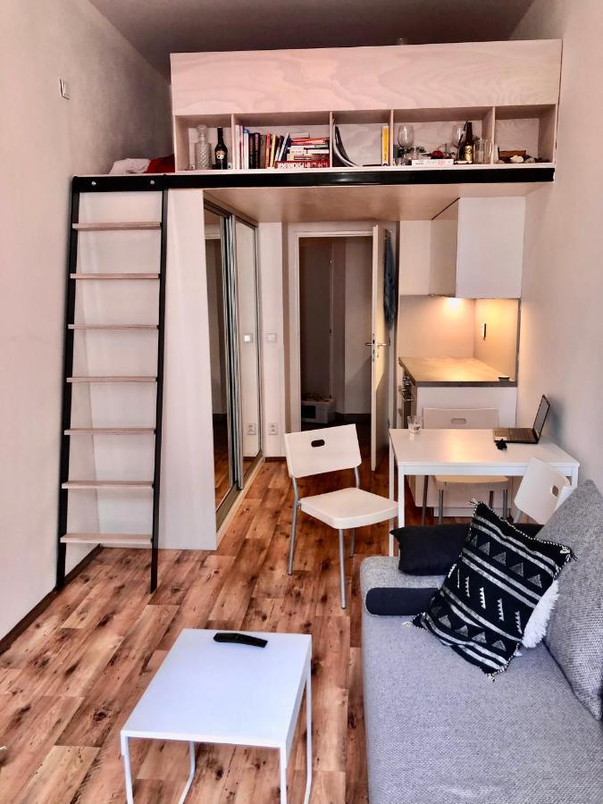 Karlin Cozy Studio Прага Екстериор снимка
